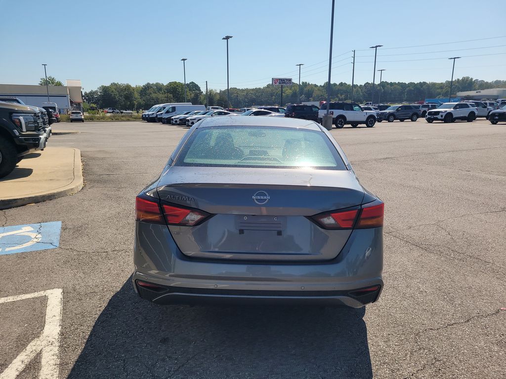 2024 Nissan Altima 2.5 S photo 4