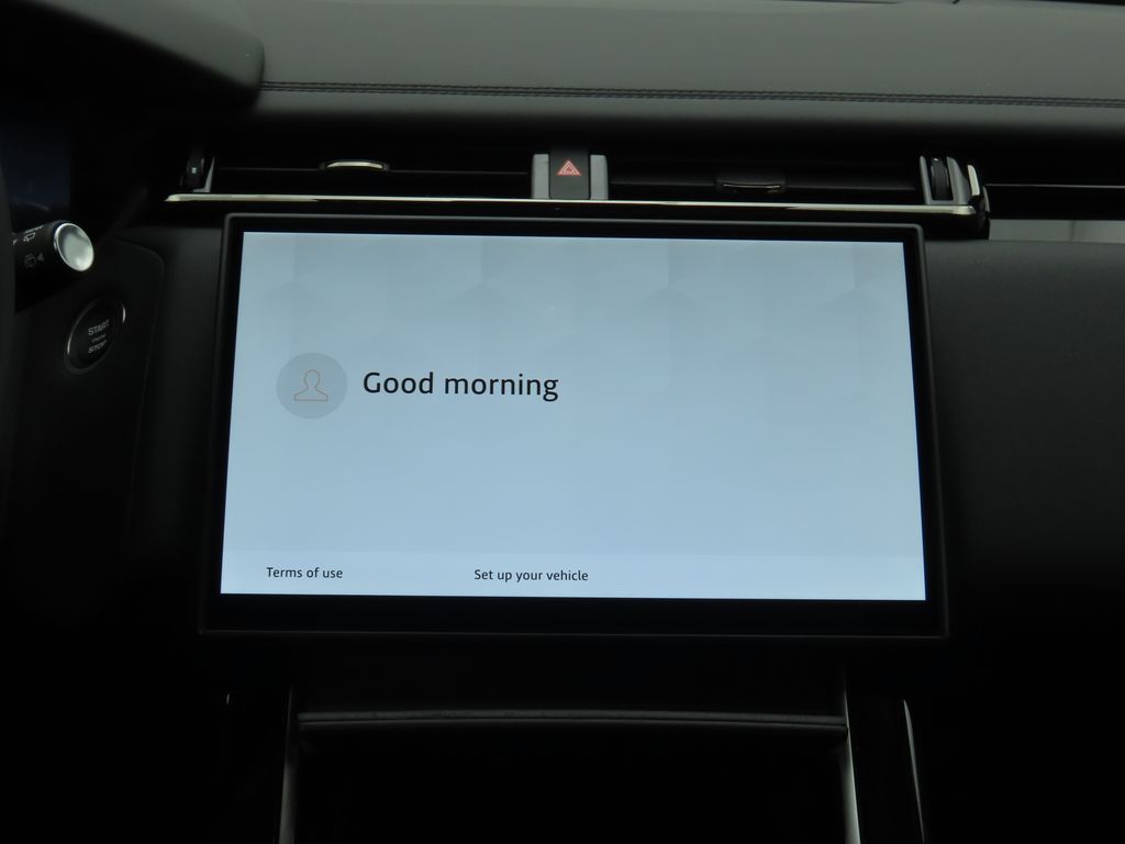 2026 Land Rover Range Rover Velar SE photo 13