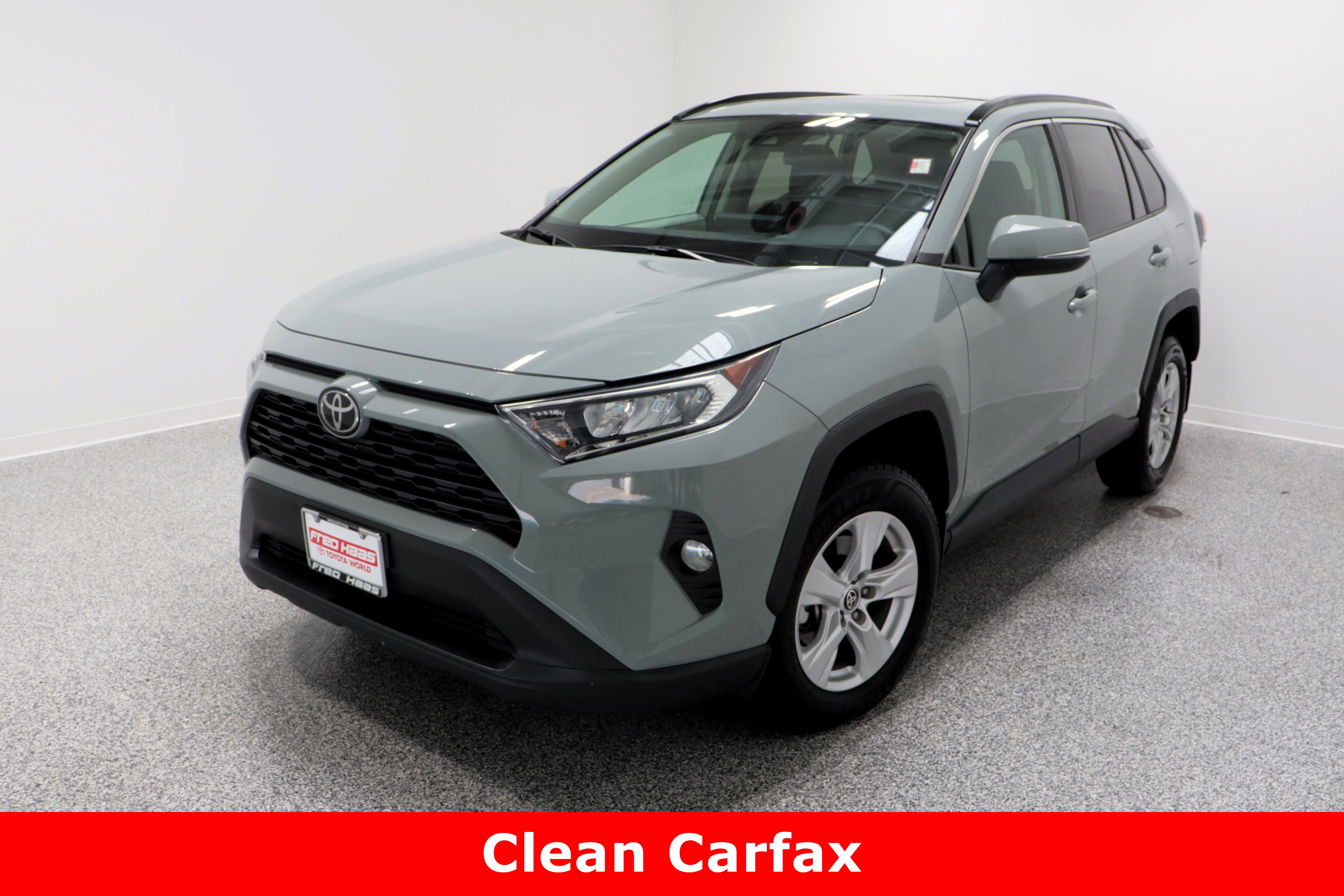 Used 2021 Toyota RAV4 XLE with VIN 2T3W1RFV4MW162715 for sale in Northfield, Minnesota