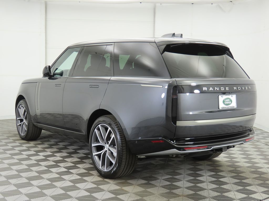 2025 Land Rover Range Rover SE photo 7