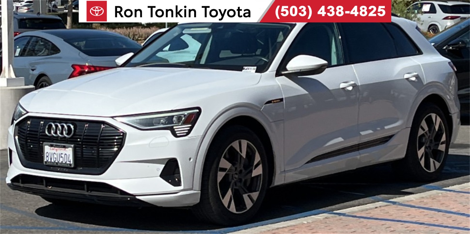 2021 Audi e-tron Premium's photo