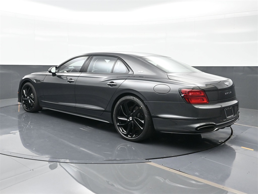 2025 Bentley Flying Spur Speed photo 3