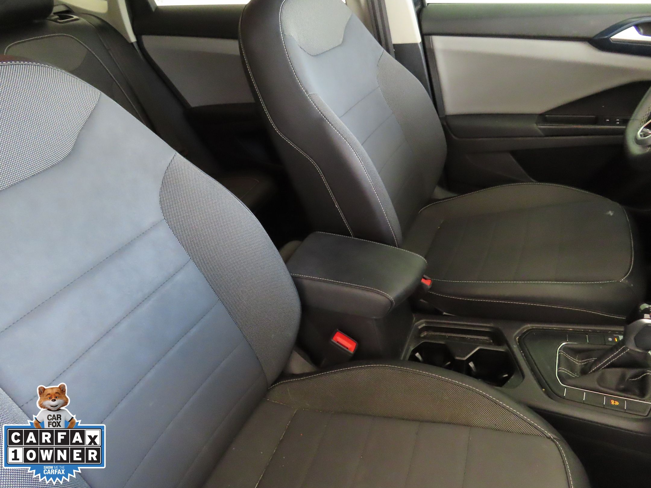 2022 Volkswagen Taos SE photo 22