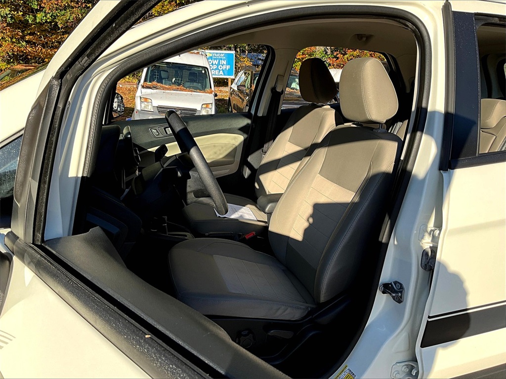 2022 Ford EcoSport S photo 9