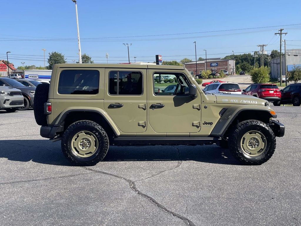 2025 Jeep Wrangler Willys 4xe photo 7