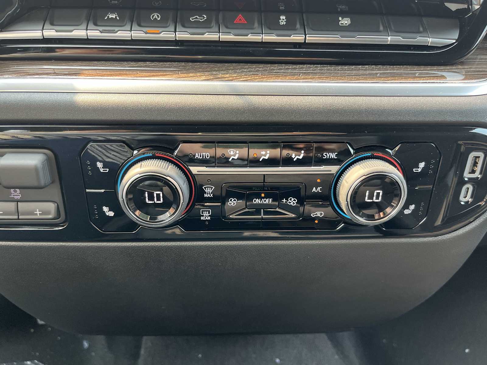 2026 Chevrolet Silverado 1500 LT photo 19