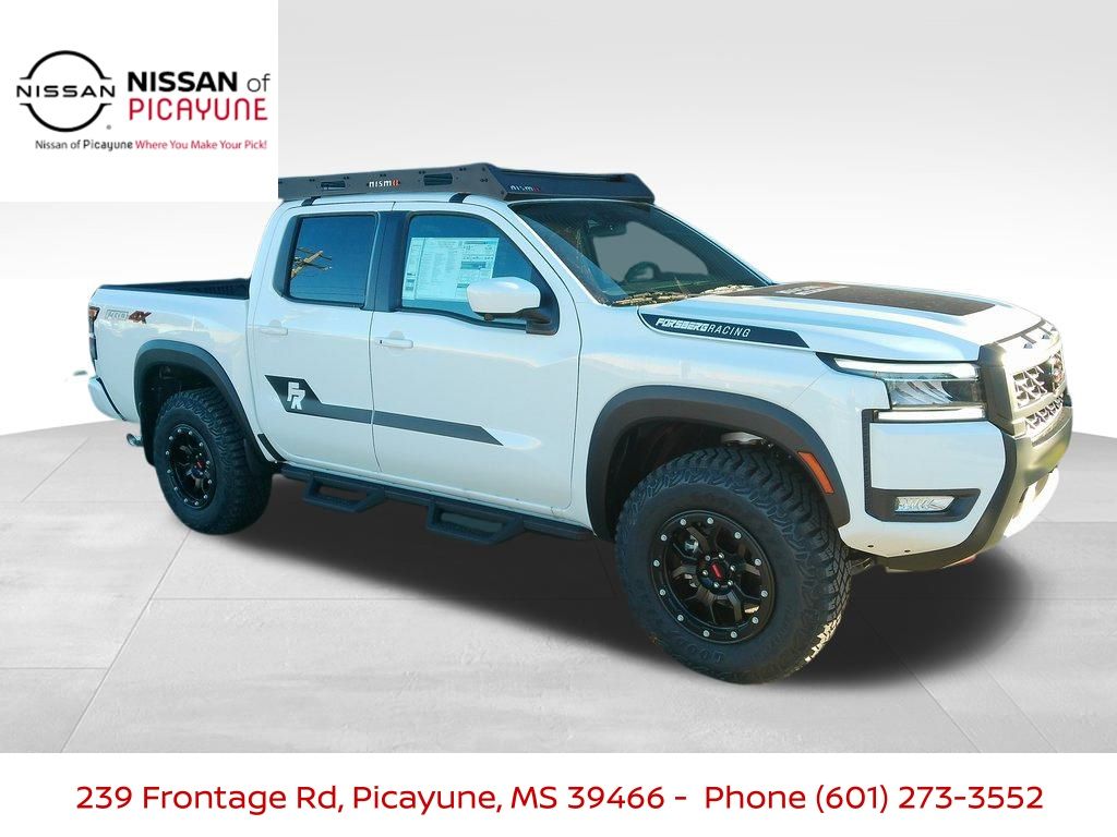 2025 Nissan Frontier PRO-4X's photo
