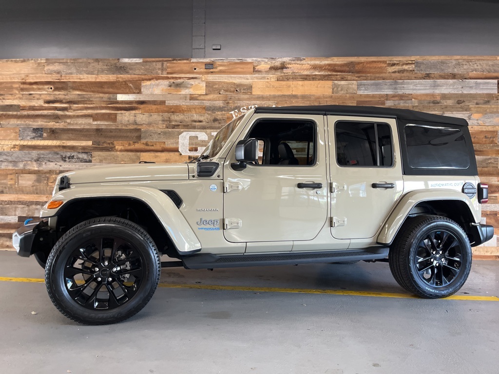 2022 Jeep Wrangler Unlimited Sahara 4xe photo 4