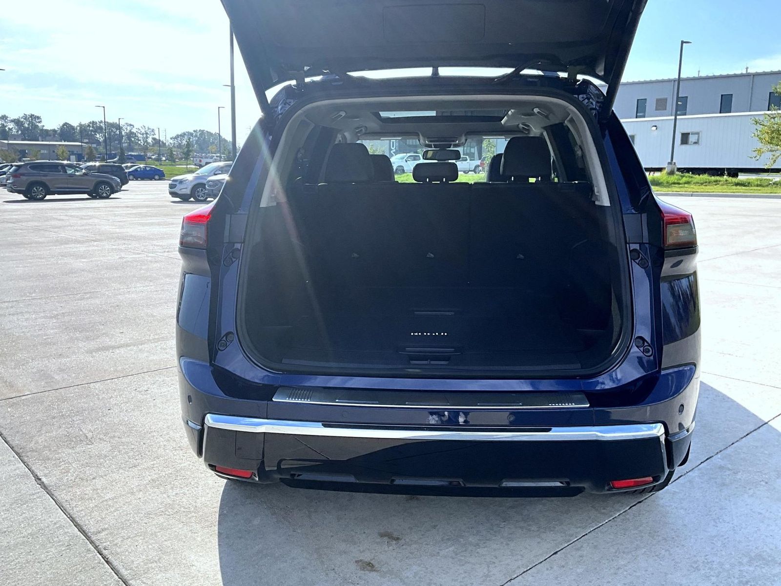 2026 Nissan Rogue Platinum photo 9