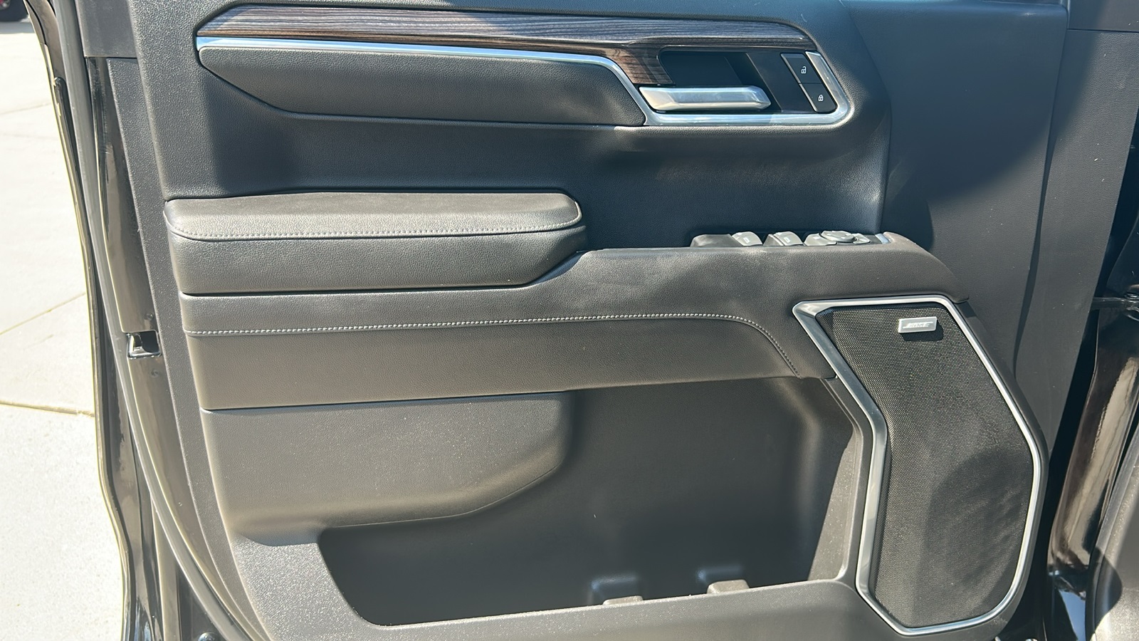 2022 Chevrolet Silverado 1500 RST photo 12