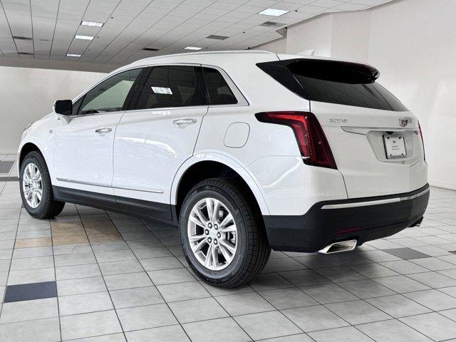 2025 Cadillac XT5 Luxury photo 3