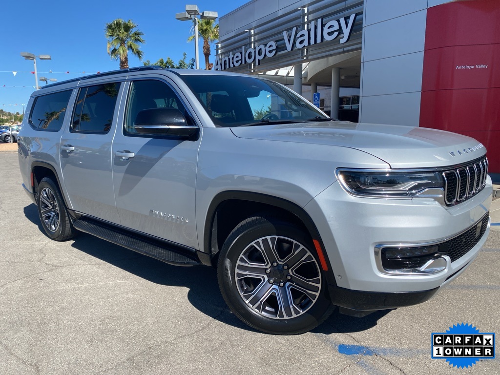 2024 Jeep Wagoneer L's photo