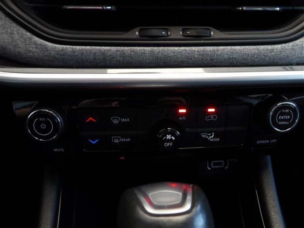 2022 Jeep Compass Latitude photo 31