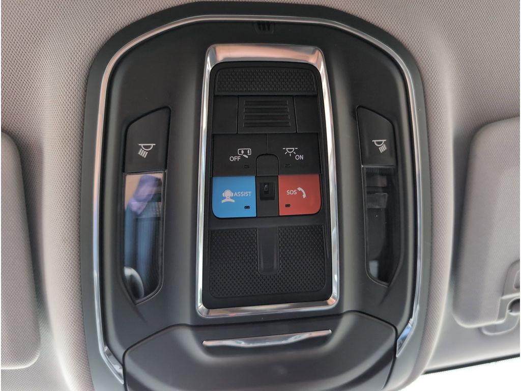 2023 Jeep Grand Cherokee Laredo photo 16