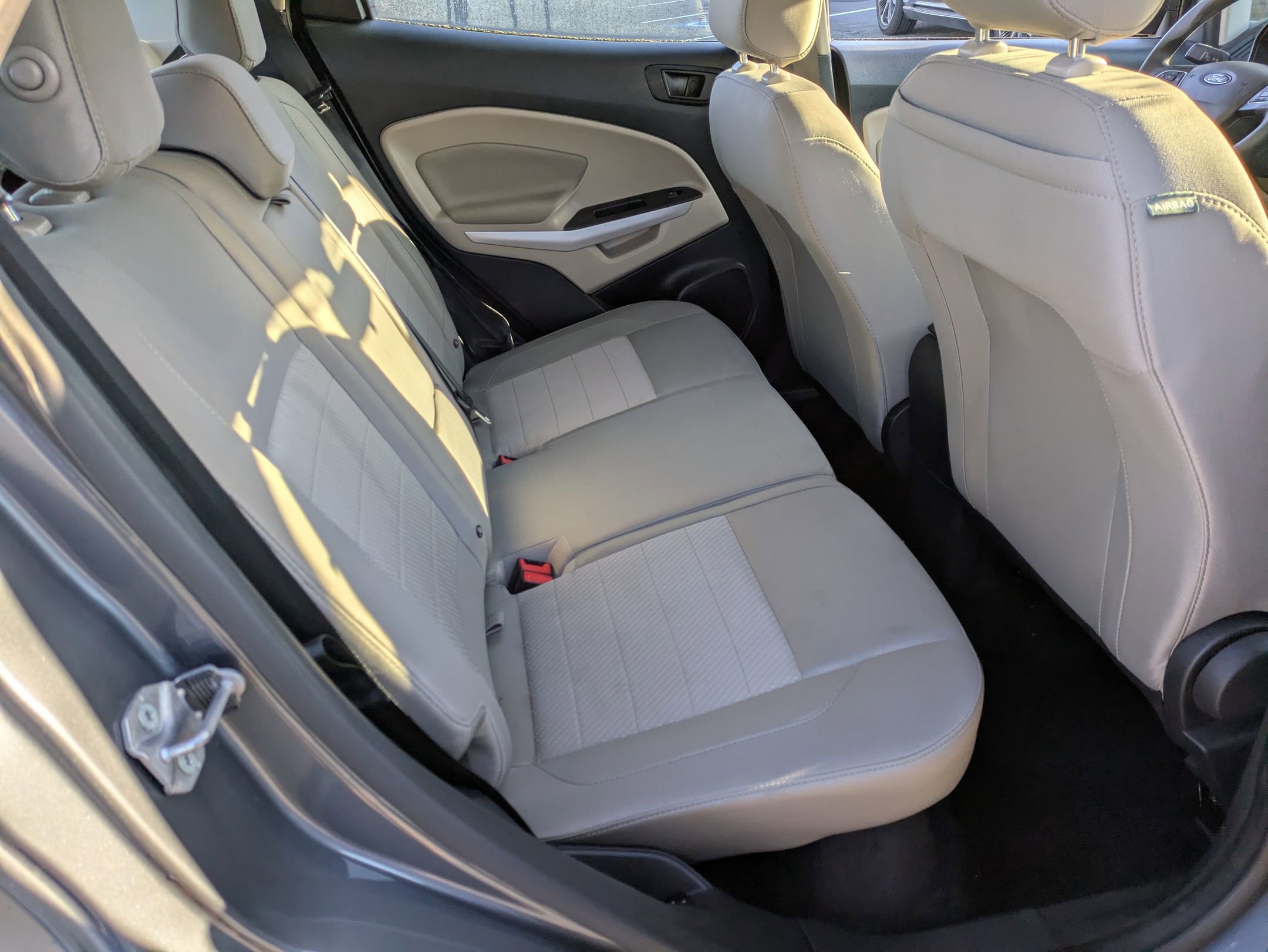 2021 Ford EcoSport S photo 22