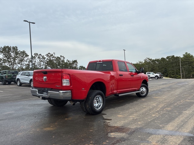2024 Ram 3500 Tradesman photo 4