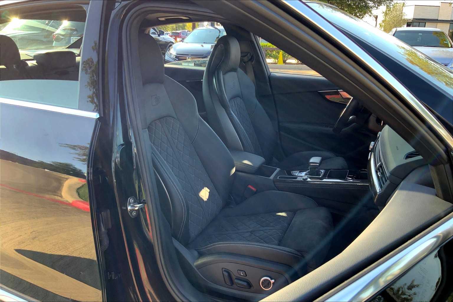 2022 Audi S4 Base Premium Plus photo 8