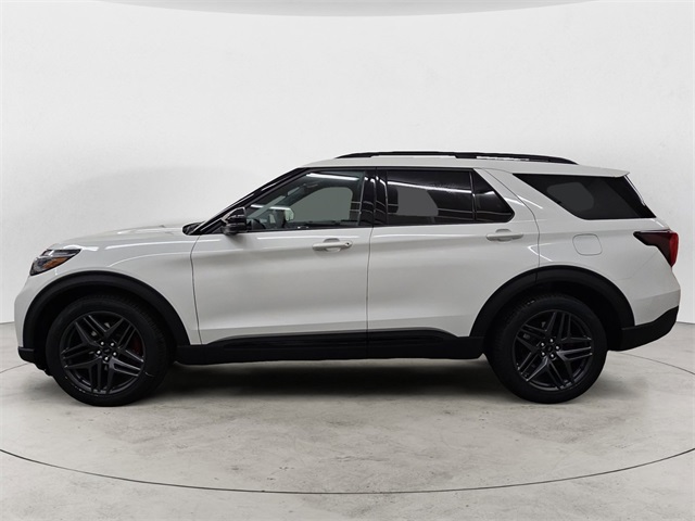 2025 Ford Explorer ST photo 2