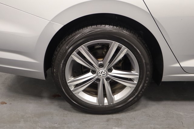 2019 Volkswagen Jetta 1.4T R-Line photo 24