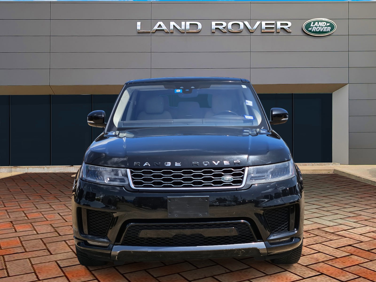 2018 Land Rover Range Rover Sport HSE photo 2