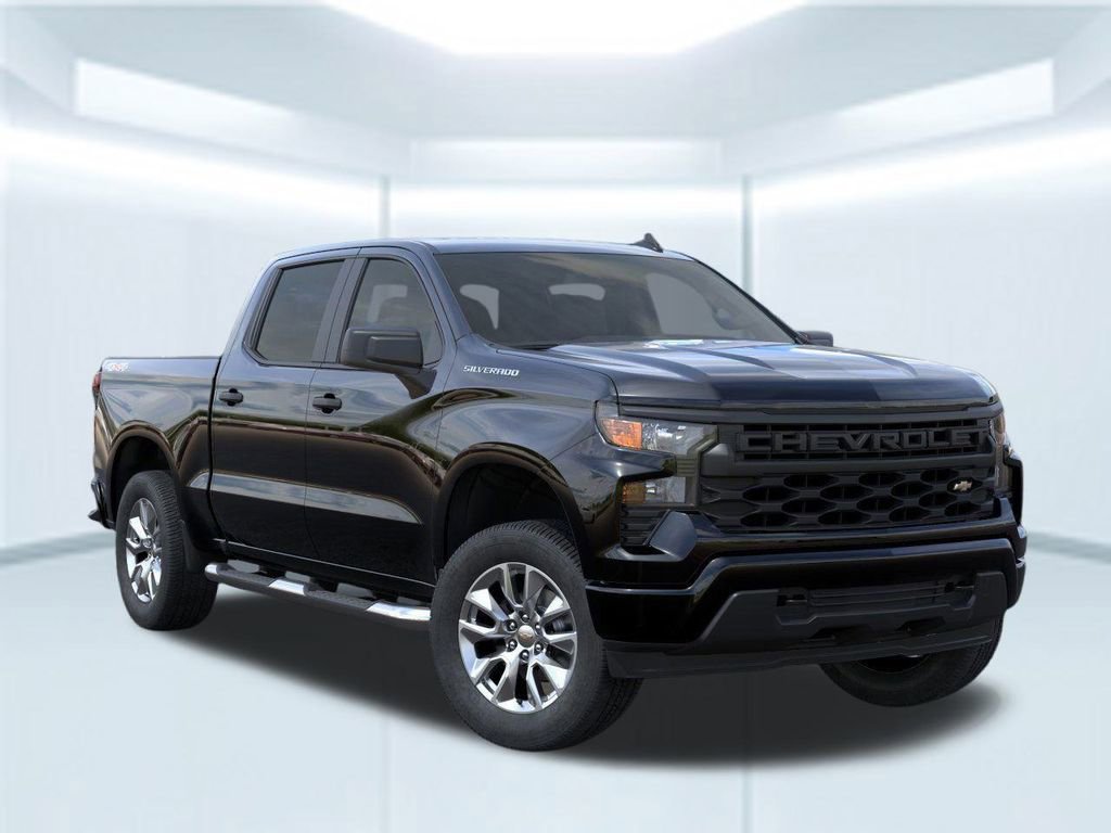 2026 Chevrolet Silverado 1500 Custom photo 3