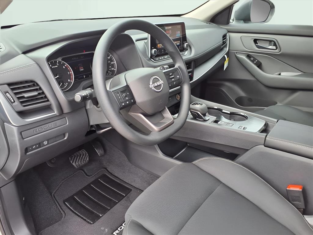 2025 Nissan Rogue S photo 15