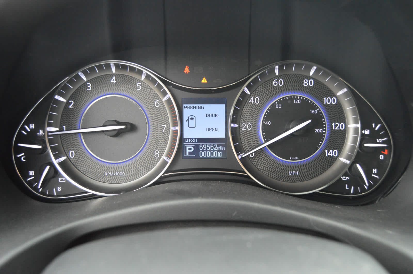 2025 Infiniti QX50 Luxe AWD photo 12