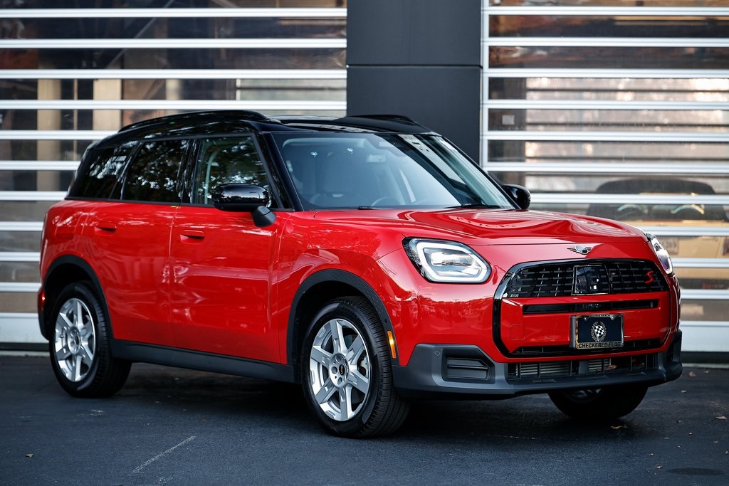 2025 MINI Countryman S's photo