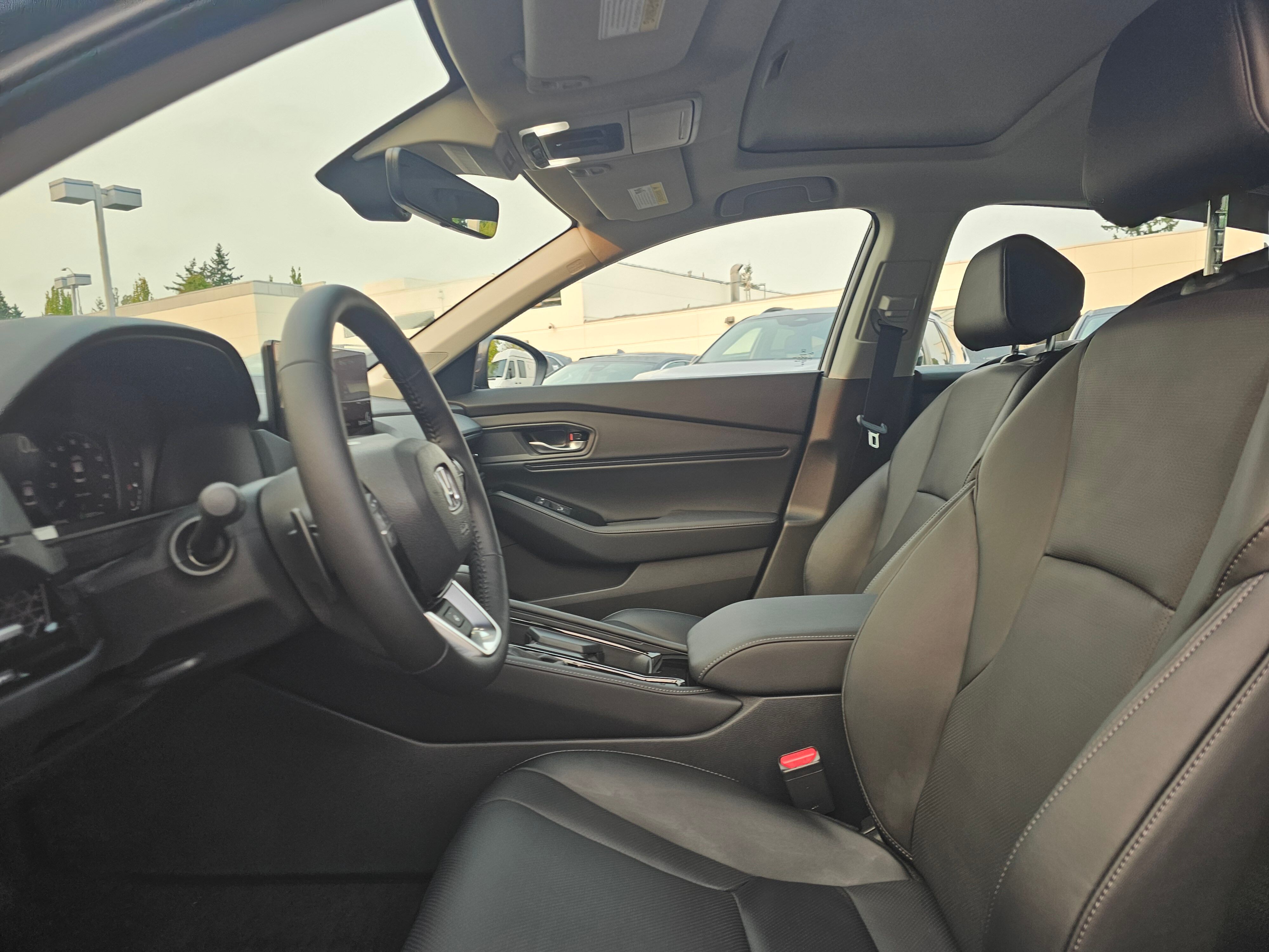 2025 Honda Accord Hybrid Touring photo 9