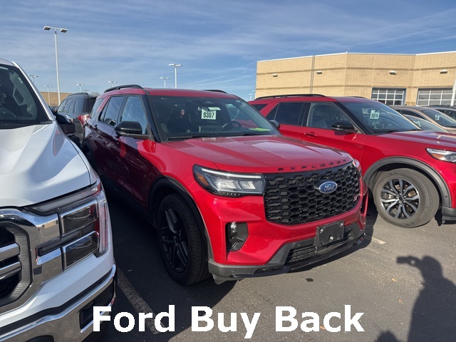 2025 Ford Explorer ST's photo