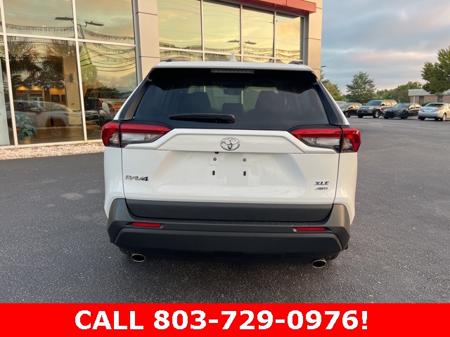 2023 Toyota RAV4 XLE photo 32