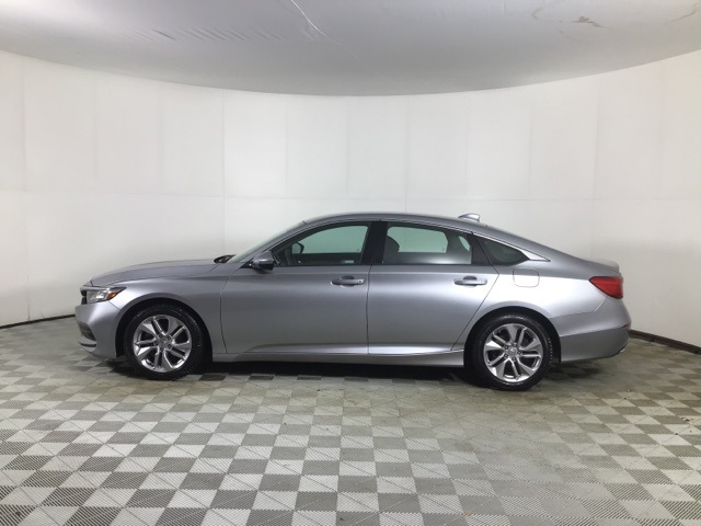 2019 Honda Accord LX photo 4