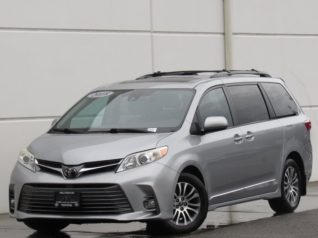 2018 Toyota Sienna XLE