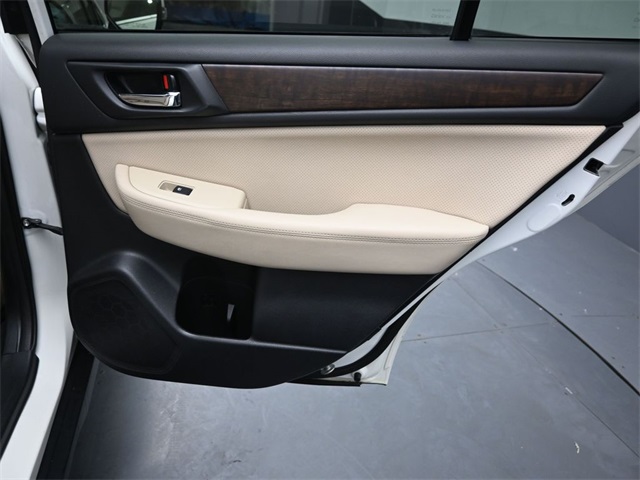 2017 SUBARU OUTBACK - Image 29