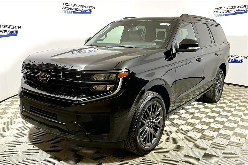 2025 Ford Expedition Platinum's photo