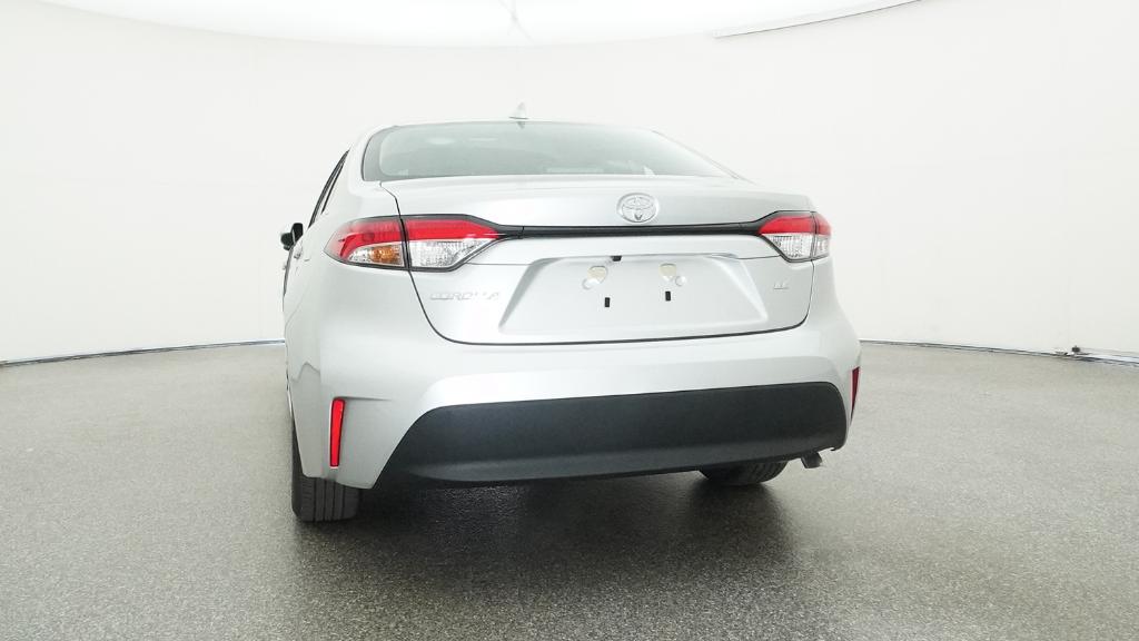 2025 Toyota Corolla LE photo 15