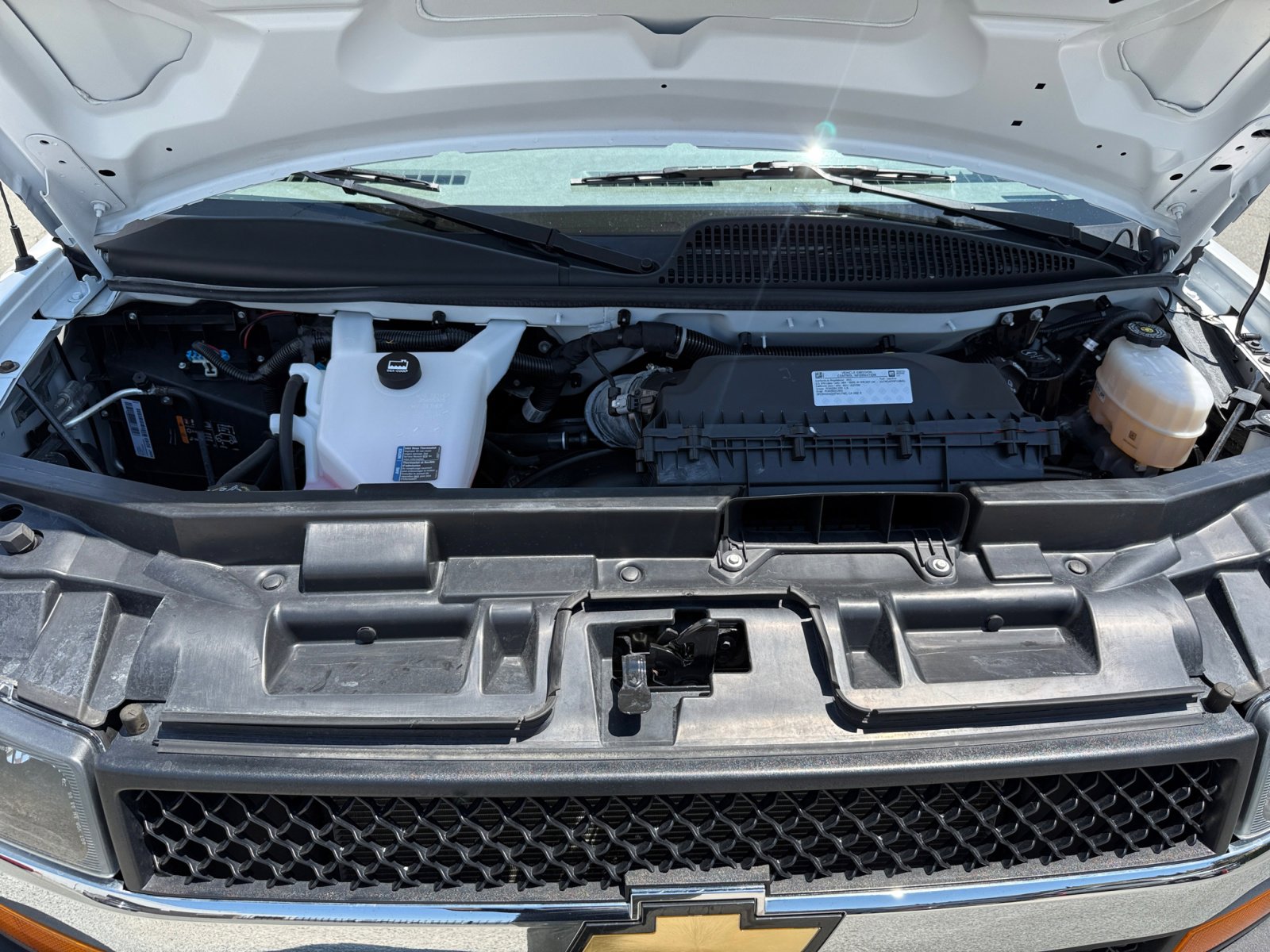 2023 Chevrolet Express 2500 Work Van photo 18
