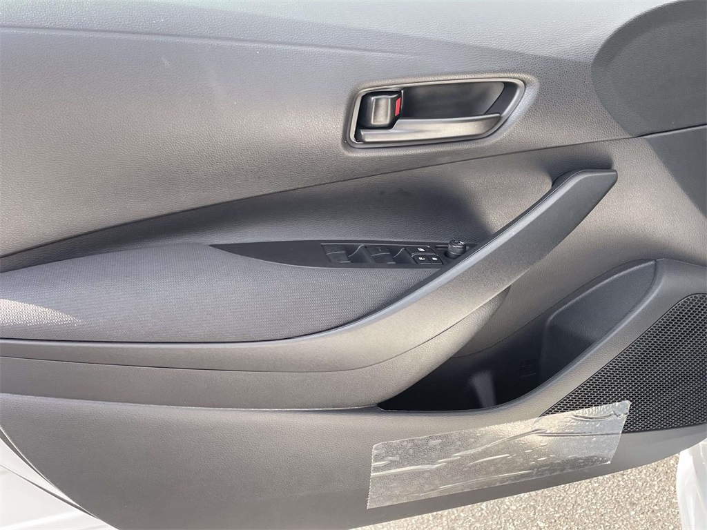2026 Toyota Corolla LE photo 11
