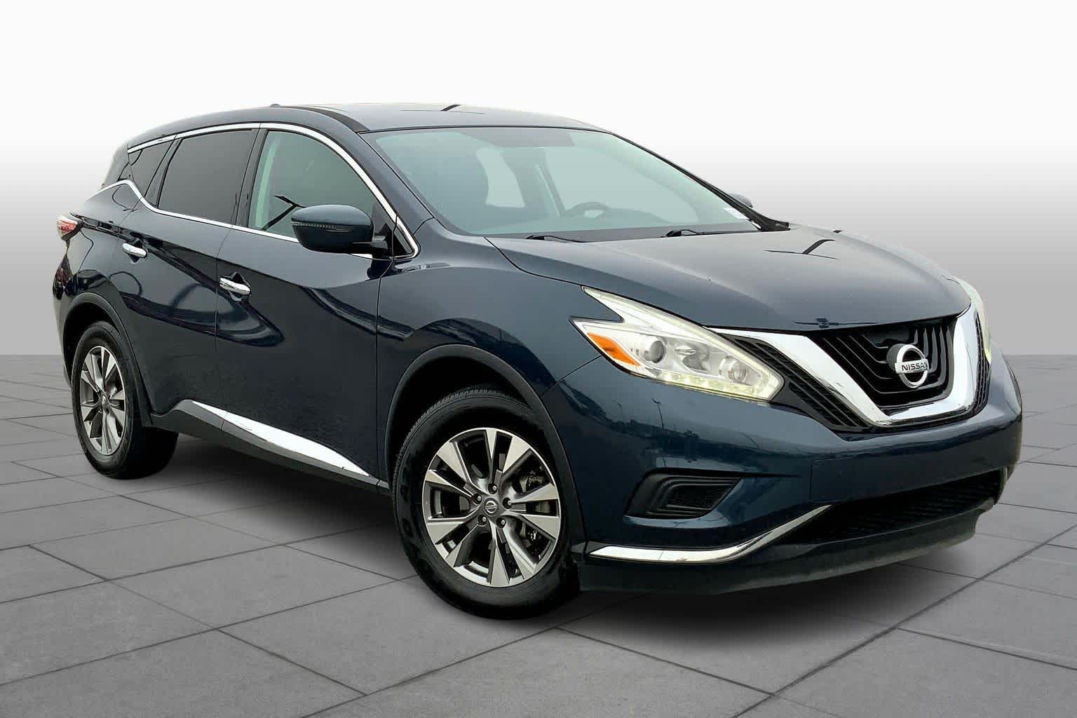 2017 Nissan Murano S photo 2
