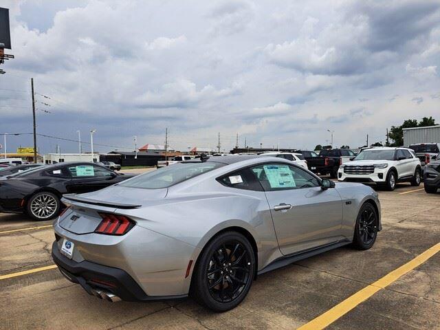 2025 Ford Mustang GT Premium photo 3