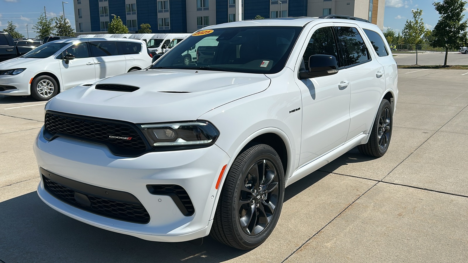 2025 Dodge Durango R/T Plus photo 6