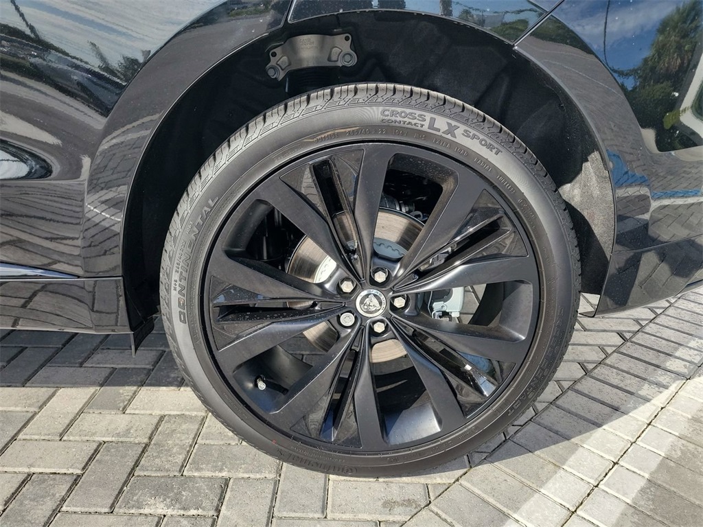 2026 Jaguar F-PACE P250 R-Dynamic S photo 13