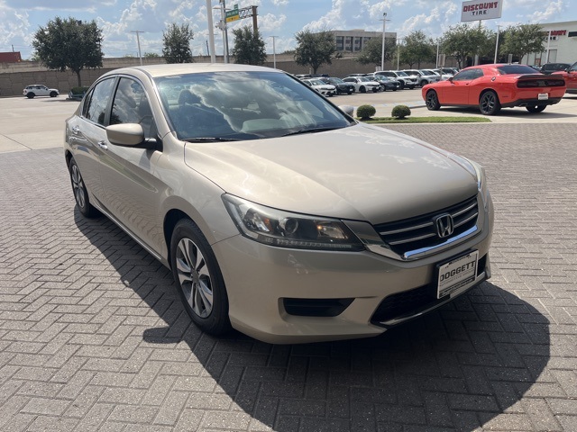 2015 Honda Accord LX photo 3