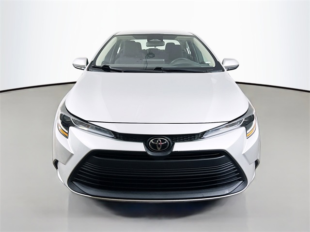 Used 2023 Toyota Corolla LE with VIN 5YFB4MDE2PP027517 for sale in Northfield, Minnesota