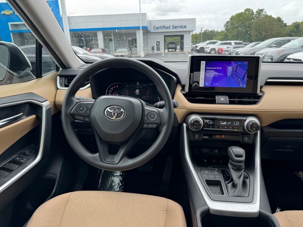 2025 Toyota RAV4 XLE photo 13