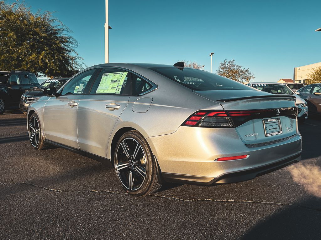 2025 Honda Accord Hybrid Sport photo 3