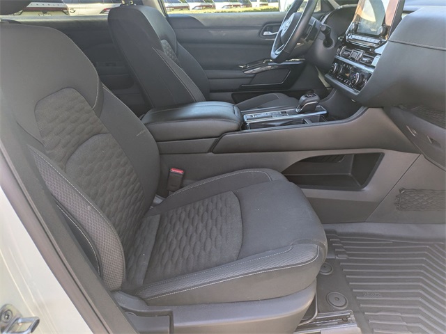2022 Nissan Pathfinder SV photo 27