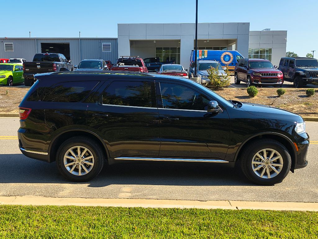 2023 Dodge Durango SXT photo 9