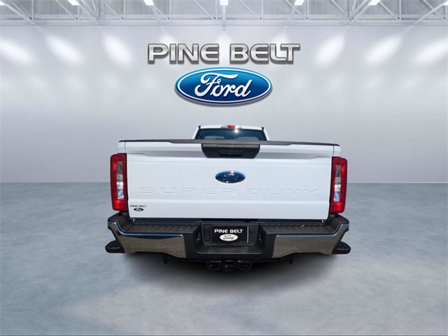 2025 Ford F-250 XL photo 4