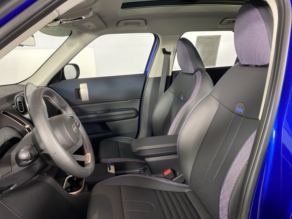 2025 Mini Cooper S ALL4 photo 4